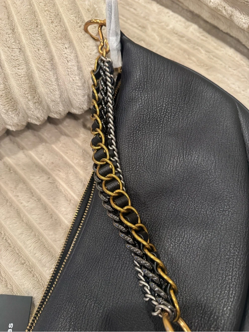 Marc Jacobs sleek pebbled